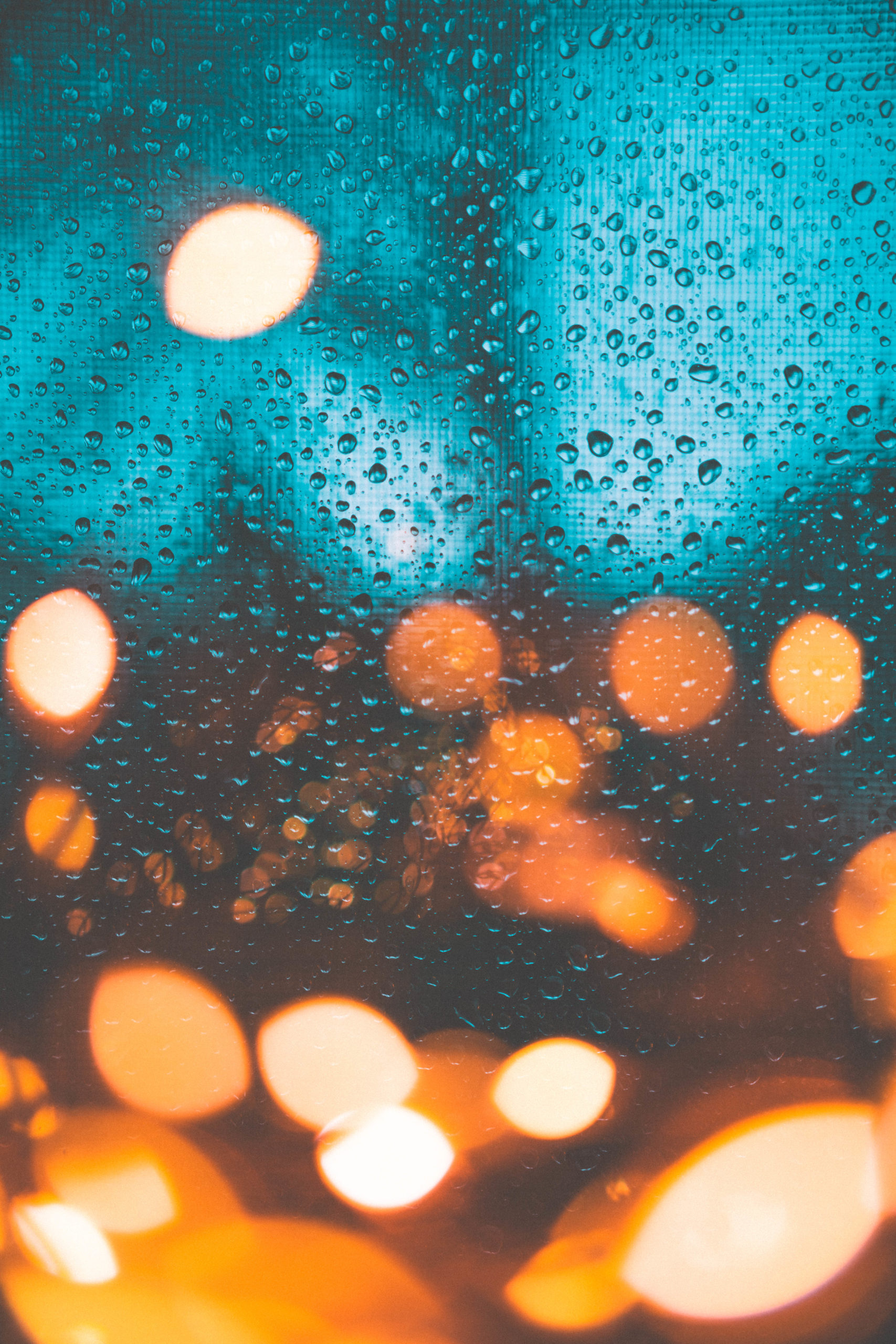 photos_2018_3_6_fst_wet-bokeh-window